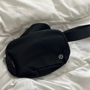 Brand new everywhere belt bag